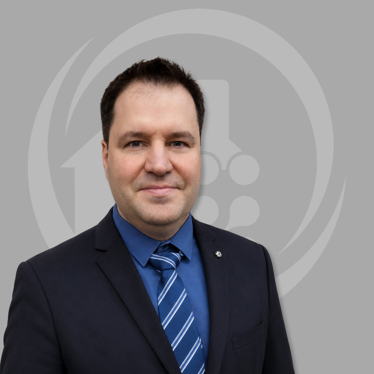<a href=https://green-home.hu/hu/lakatosszilard.html>dr. Lakatos Szilárd</a>